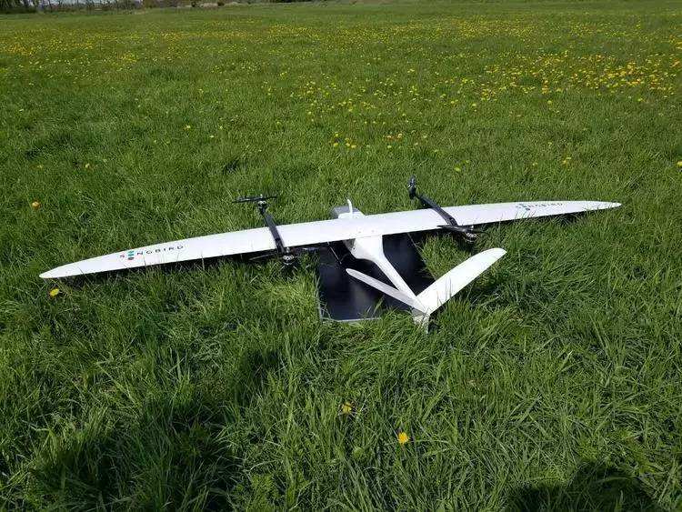 Customization of vertical takeoff and landing fixed wing plant protection UAV