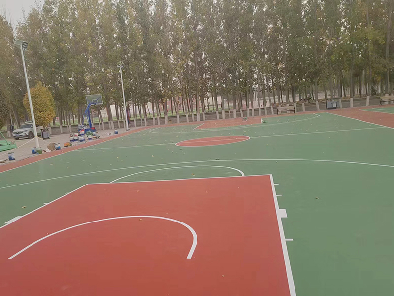 和碩縣烏什塔拉回族民族鄉(xiāng) ××部隊1800平方5MM硅PU球場