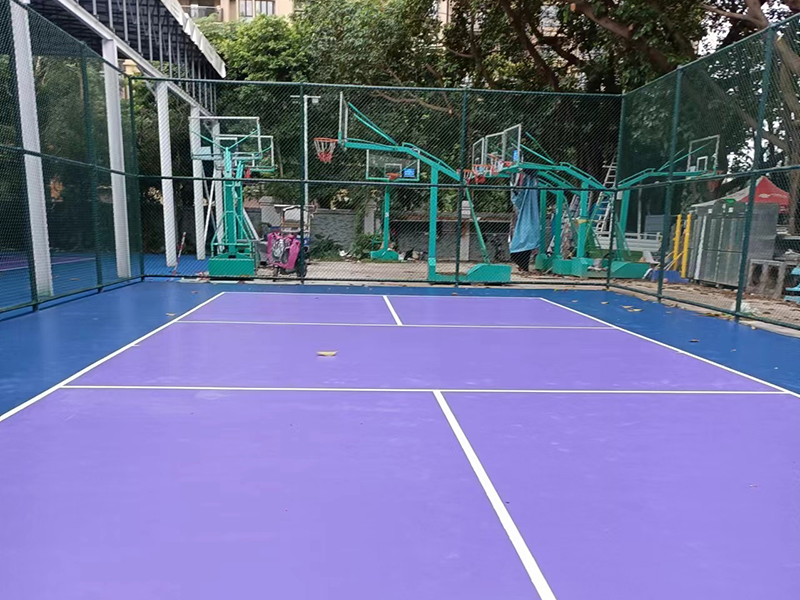 廣東文藝職業(yè)學院3000平方彈性丙烯酸，1100平方硅PU場地完工