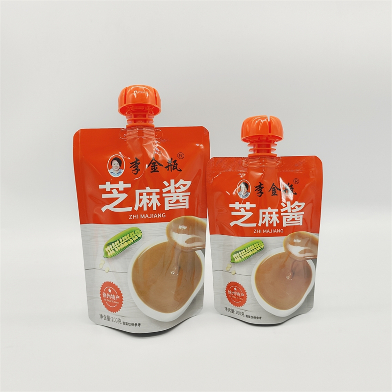 食品包装袋：守护美味与安全的“隐形卫士”