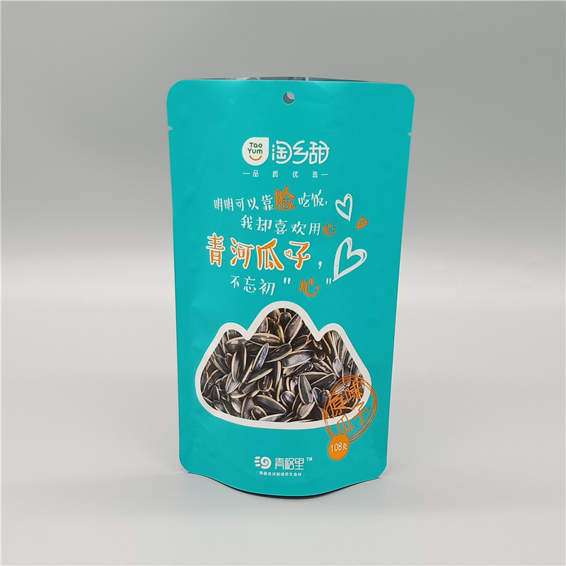 包装袋：从日常陪伴到绿色变革的“生活伙伴”